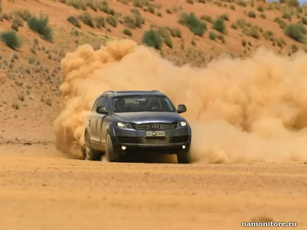 Audi Q7 в пустыне, Audi