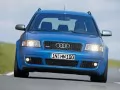 обои для рабочего стола: «Синяя Audi Rs6-Avant-Plus спереди на дороге»