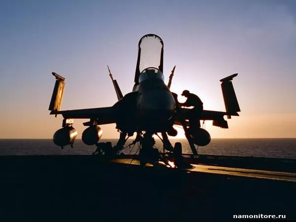 F-18 Hornet on an aircraft carrier deck, Aircraft