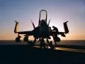 обои для рабочего стола: «F-18 Hornet на палубе авианосца»