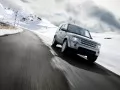 current picture: «Land Rover Discovery 4 rushes on road»