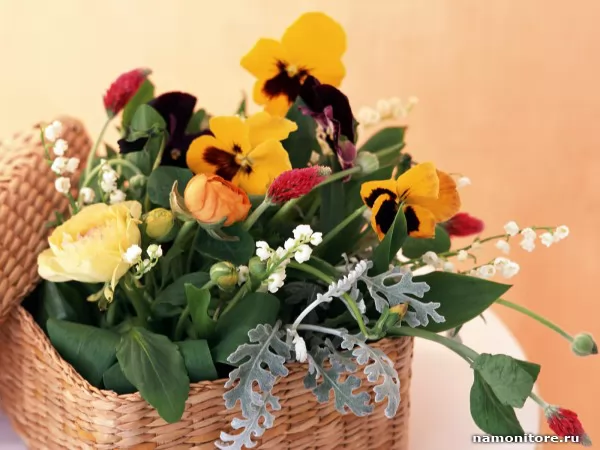 Flowers in a basket, Flowers