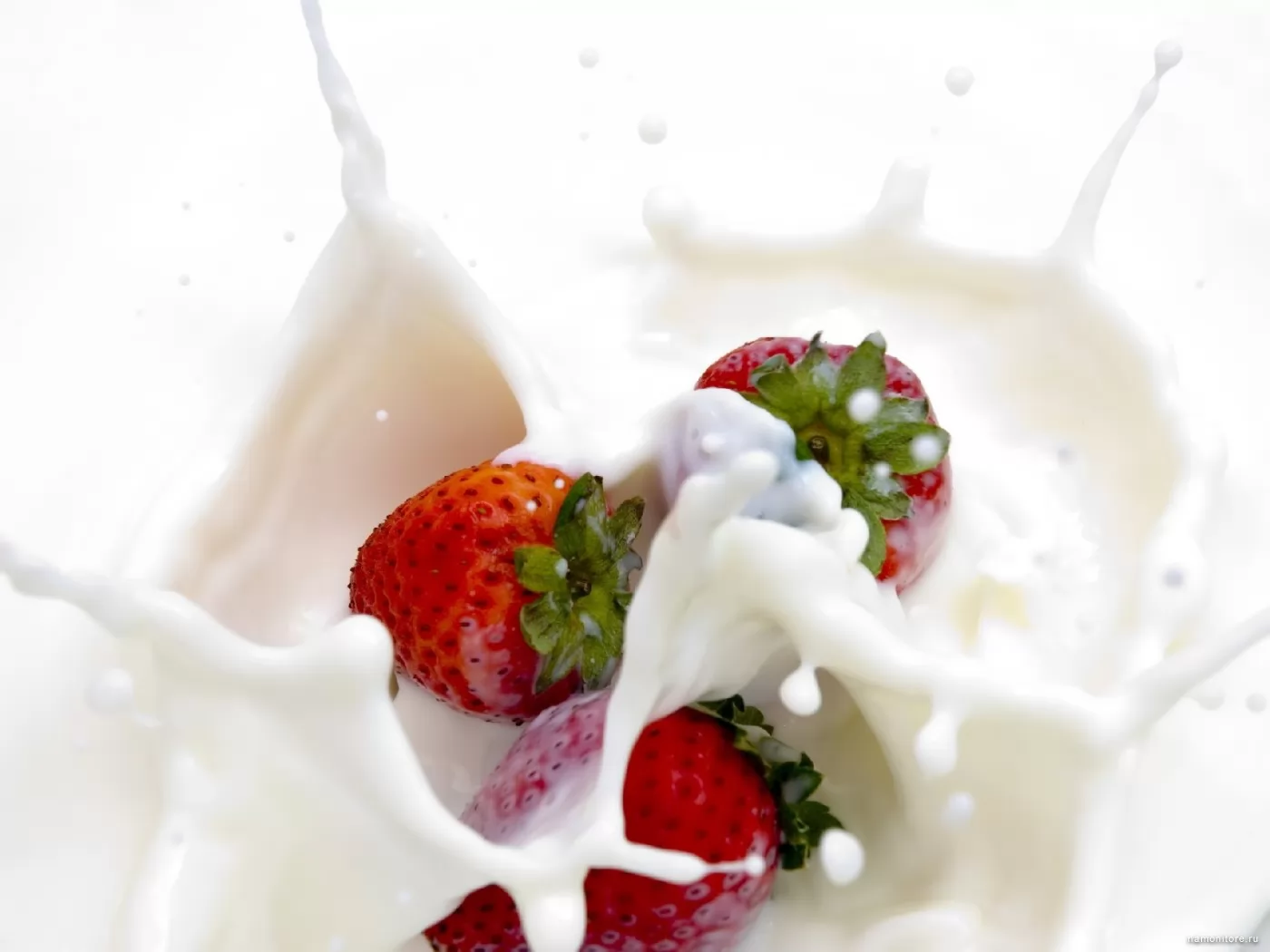 Strawberry in milk, berries, clipart, drinks, white x