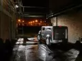 выбранное изображение: «Ford Synus-Concept на ночной промышленной улице»