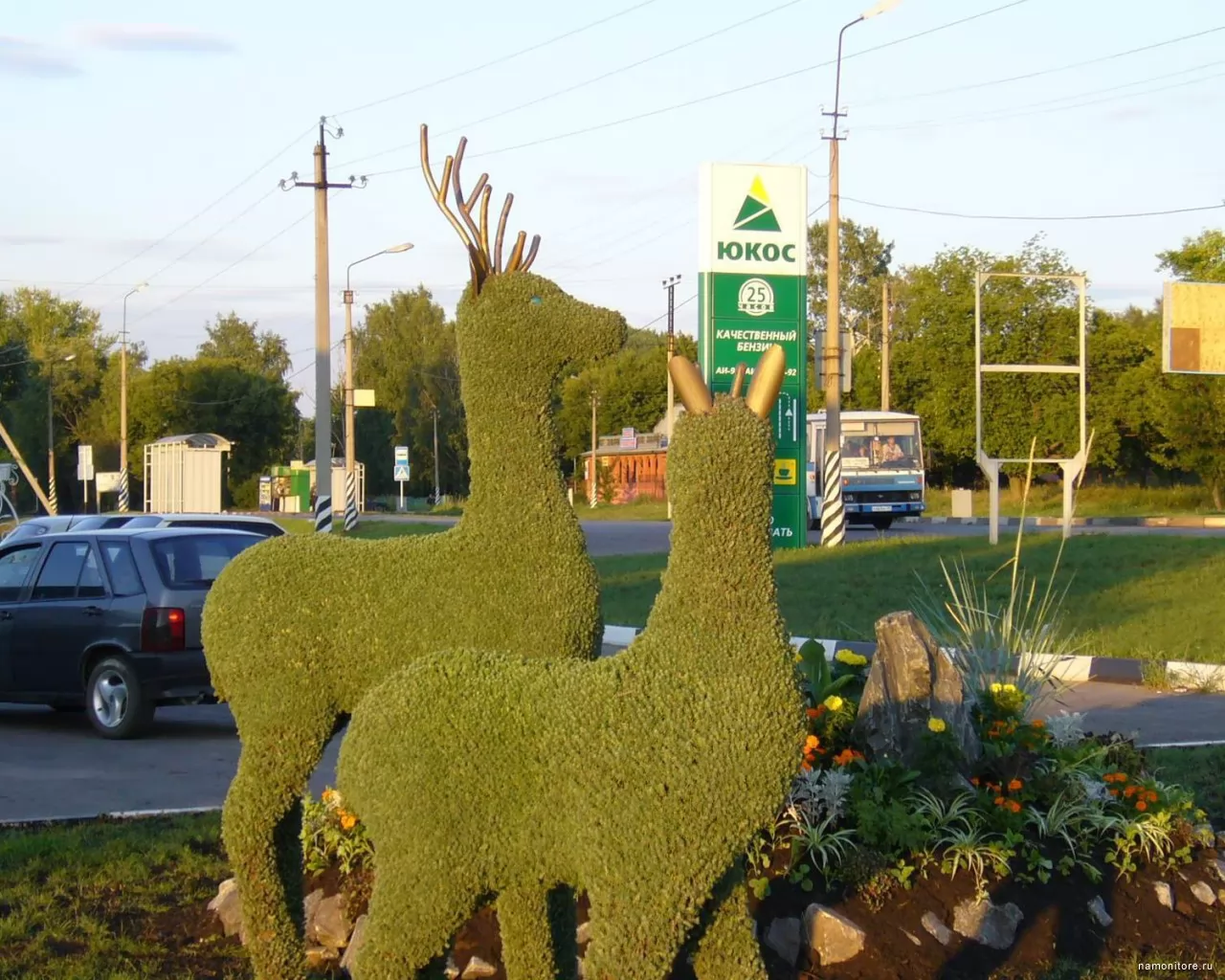 Население города губкина. Губкин Белгородская область. Губкин (город). Губкин парк. Памятники города Губкина Белгородской области.