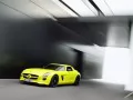 current picture: «Mercedes-Benz SLS AMG E-CELL flies on road»