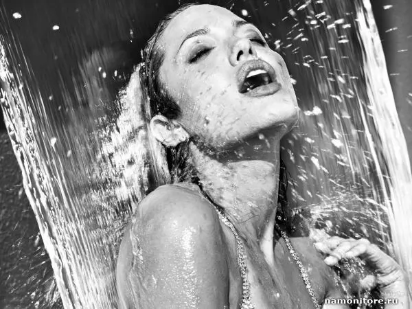 Black-and-white shower, Girls