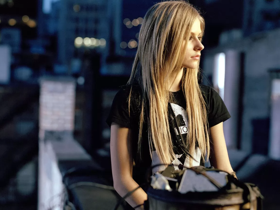 Avril Lavigne,  ,  