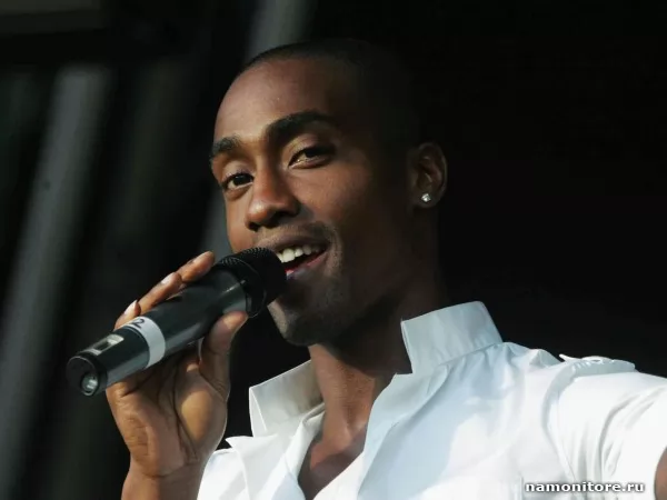 Simon Webbe with a microphone in hands, Music