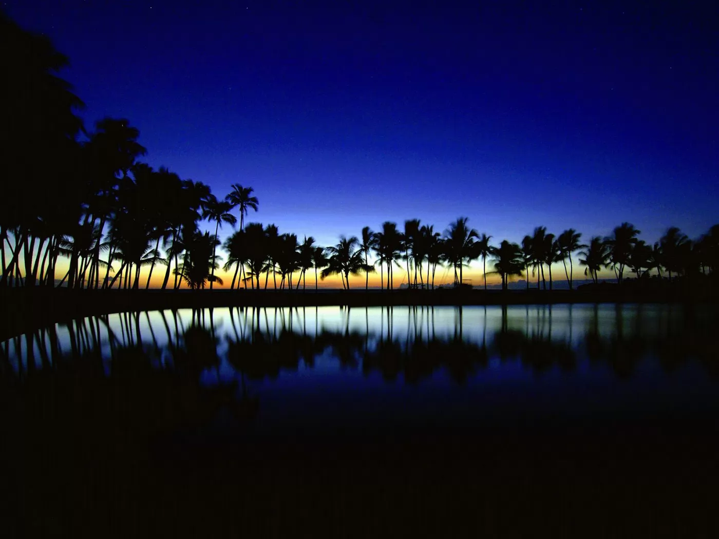 Гавайи ночью