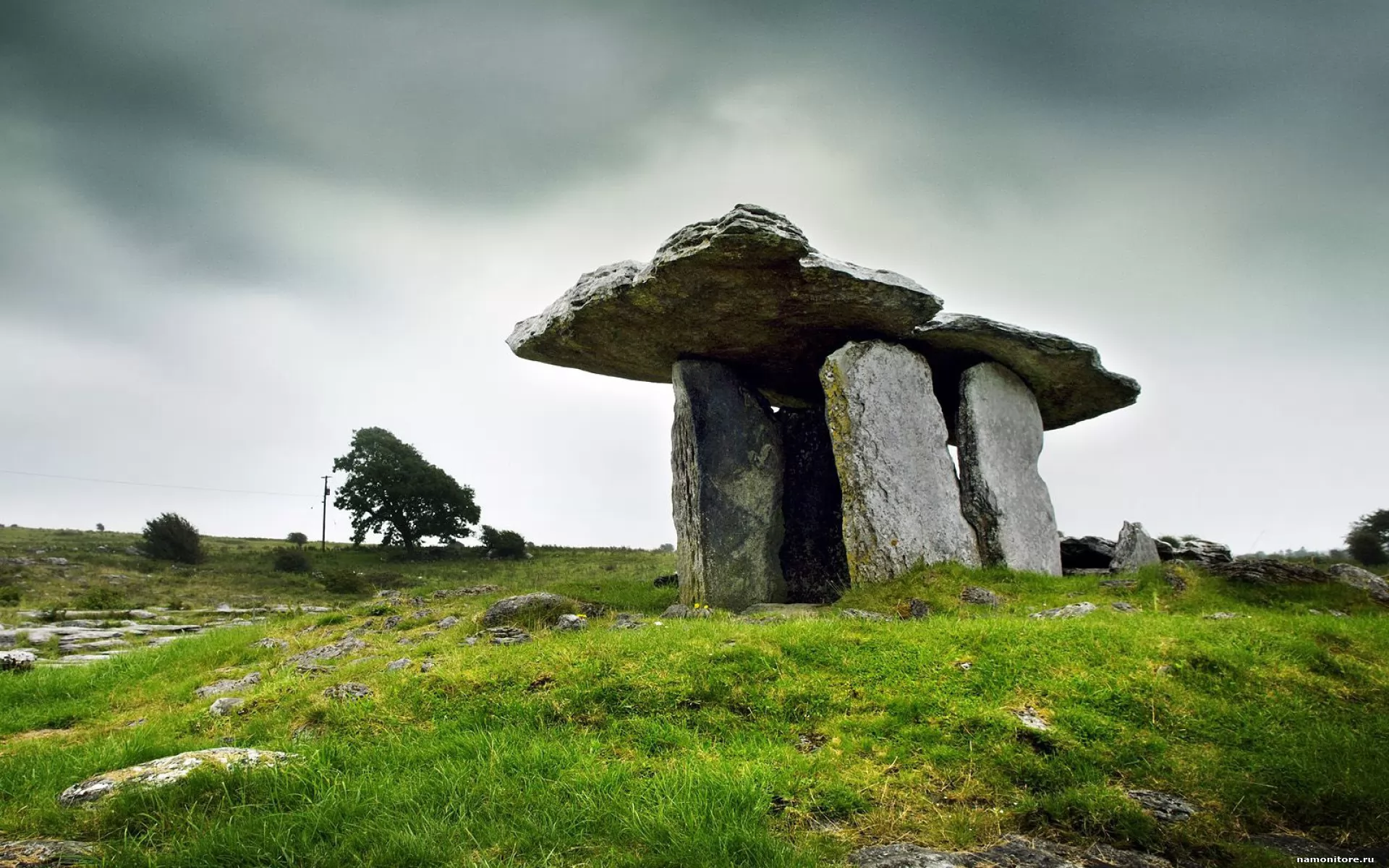 ��������. Dolman at Poulnabrone, The Burren, ������, ��������, �������, ������� �