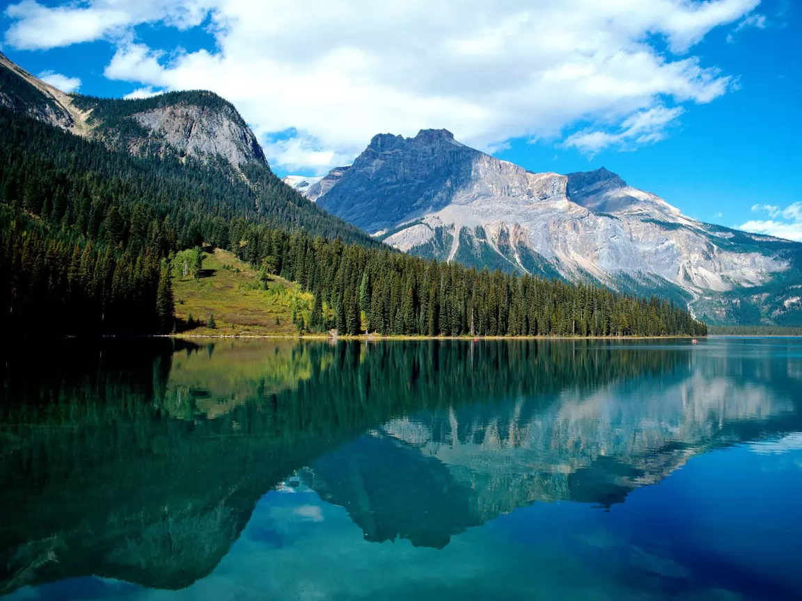 Канада. Emerald Lake, Yoho National Park, горы, Канада, озеро, природа, синее х
