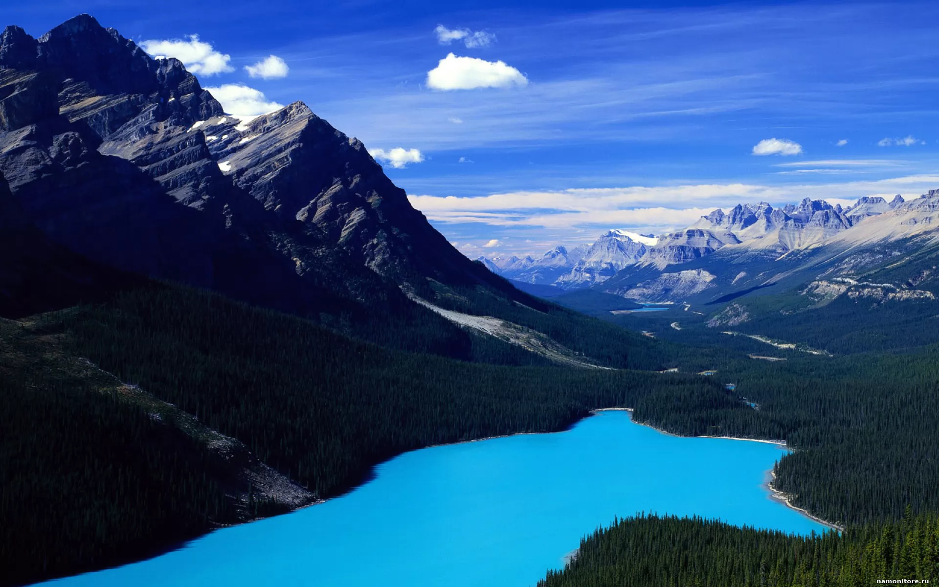 Лазоревые горы. Лазурные горы. Синие горы. Горы лазурного цвета. Фото природа горы Лазурные.