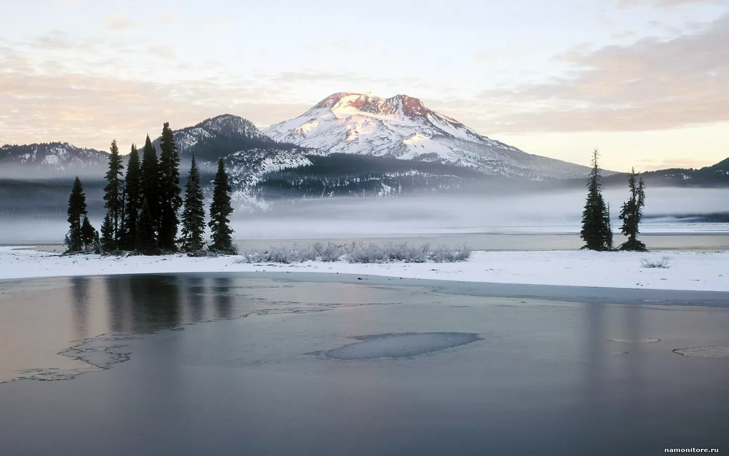 . South Sister and Sparks Lakes, , ,  