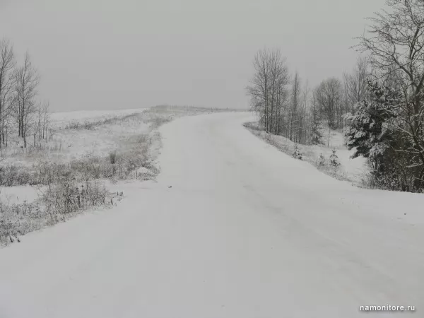 Snow road, Nature