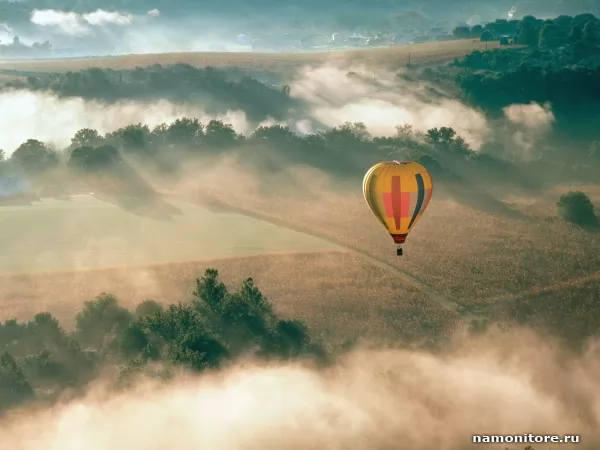 The Balloon over fields, Nature