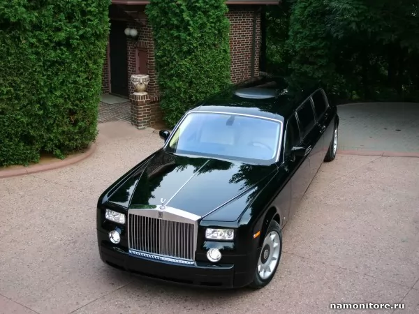 Чёрный лимузин Rolls Royce Phantom, Rolls Royce