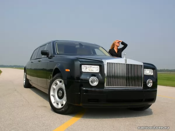 Rolls Royce Phantom спереди, Rolls Royce