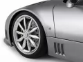 Silvery Spyker C8-Spyder-T, the left wing