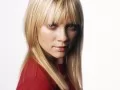 open picture: Amy Smart