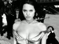 выбранное изображение: «Angelina Jolie»