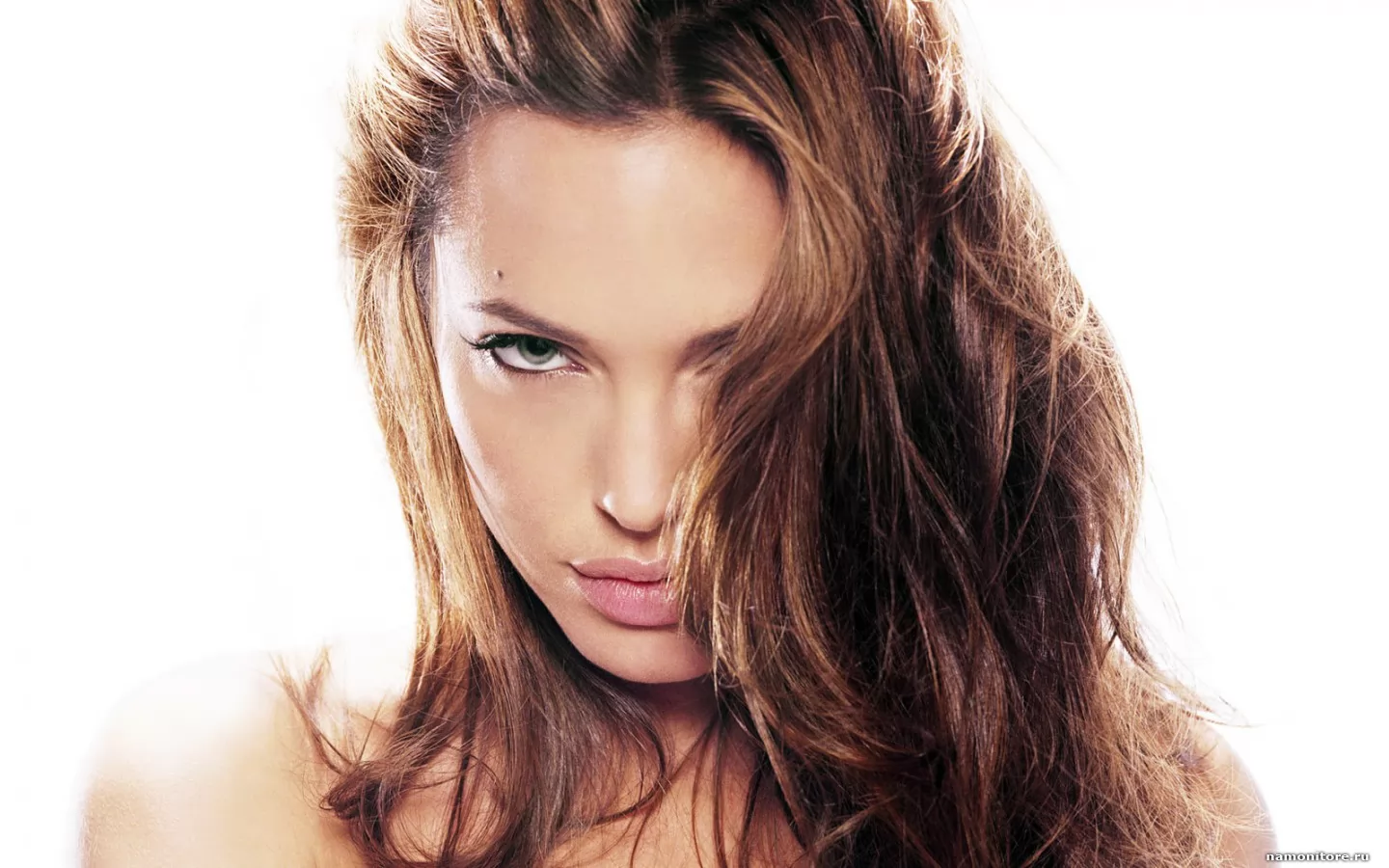 Angelina Jolie, Анджелина Джоли, белое, девушки, знаменитости, портрет х