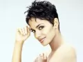 open picture: Halle Berry