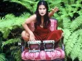 open picture: «Salma Hayek knocks on drums»